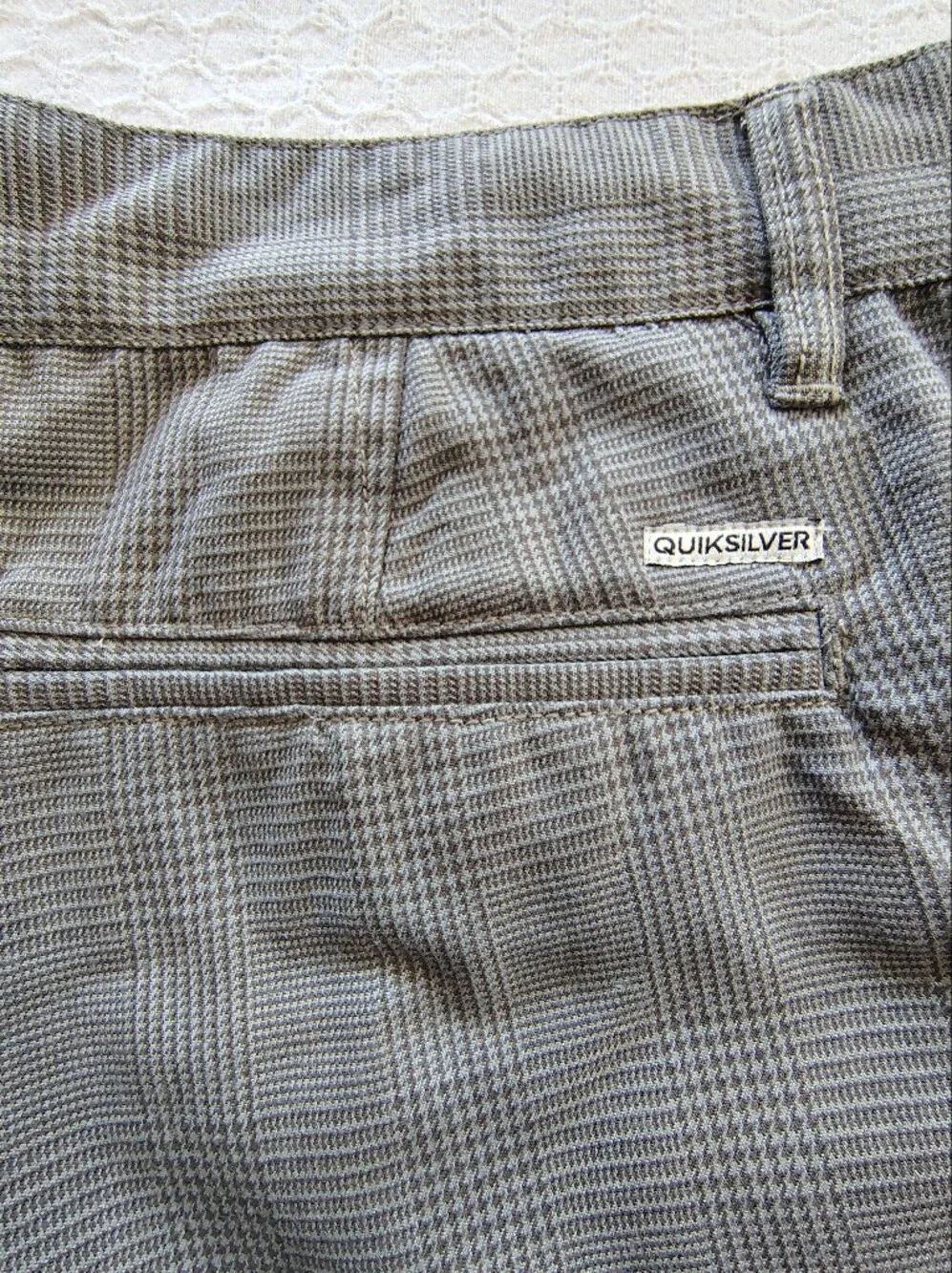 Quicksilver Gray Plaid Shorts Size 31.